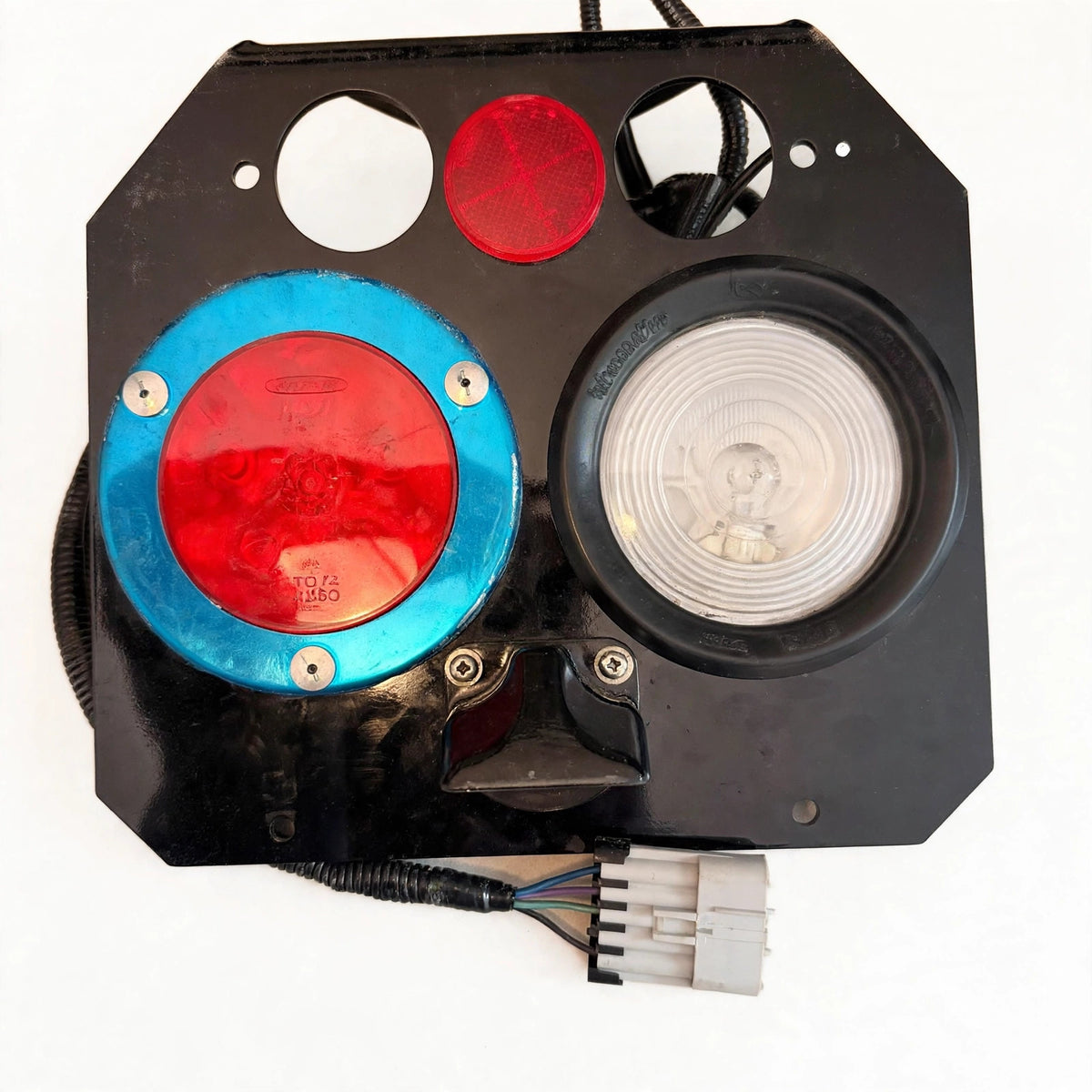 Truck-Lite Model 44 Freightliner Tail Light | LED & Backup