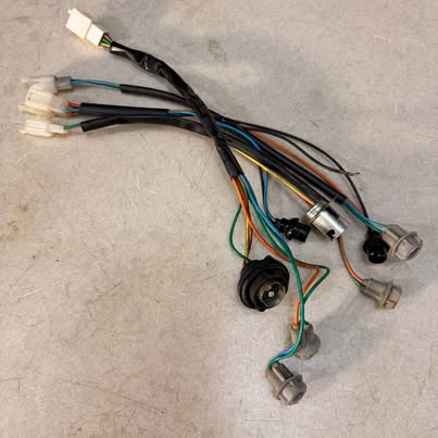 Wiring Harness with Connectors & Bulb Sockets | Front, Rear & Turn Signal | 12V