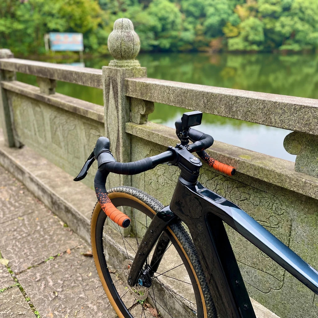 Sick.parts 700C Carbon E-Gravel Bike | 250W Mid-Drive, 36V 15Ah Battery | 12-Speed Hydraulic Disc Brakes