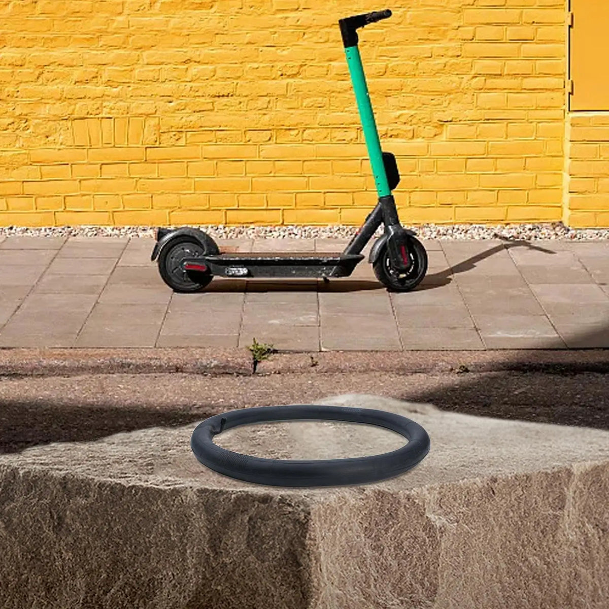 18x2.125 Inner Tube | Bent Valve | E-Scooter Fit